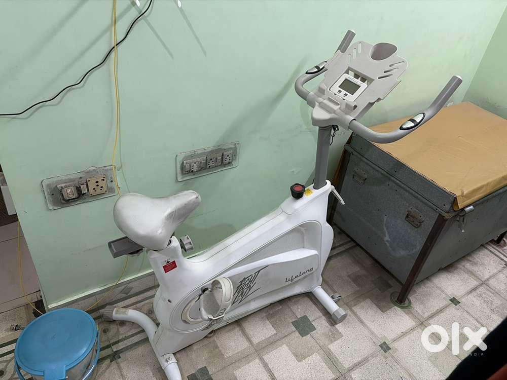 Lifelong Spin Bike with Pulse Monitor  Like New  Great Deal!