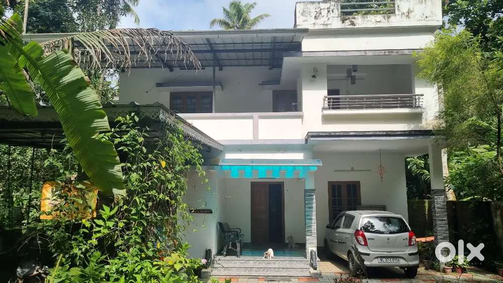 Mamalasery 10 cent 1500sft 5 year old hom 3bhk atchd 48 lak only