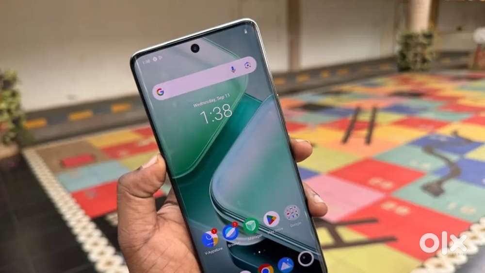 Iq z9s in best conditon brand new