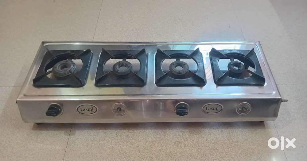 GAS STOVE 4 BURNERS STEEL BODY