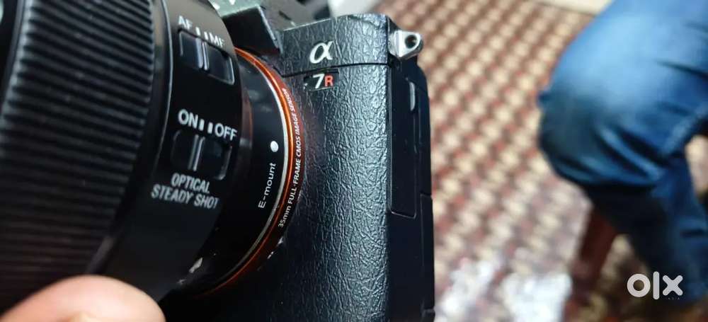 Sony a7r3 body with 24 105 lens