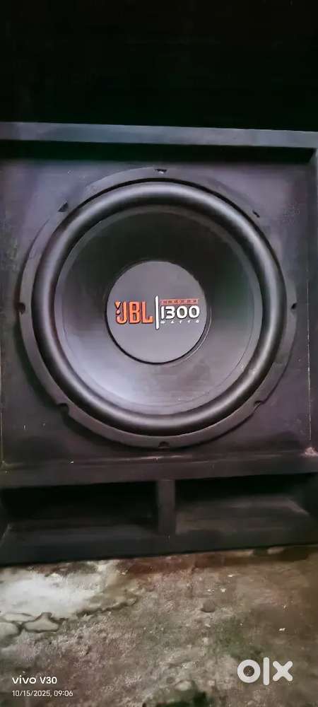 JBL subwoofer box 1300w