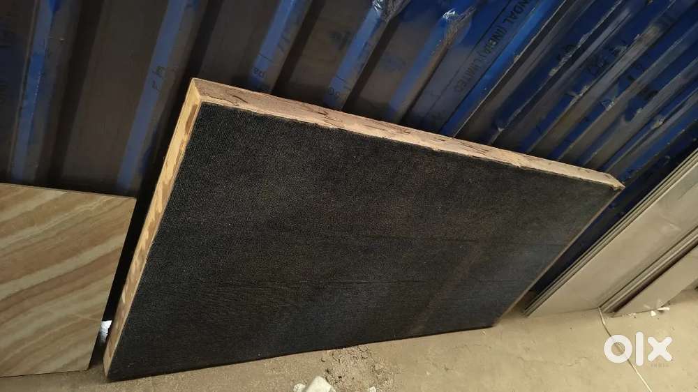 Wooden walls 4 inch x 6 feet x3 feet