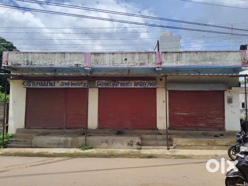 3 Shops + 2 BHK Semi Commercial Corner Resale House Hari Nagar Durg !!