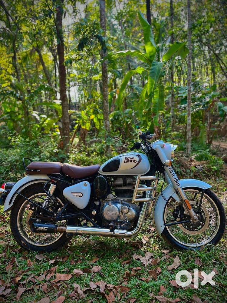 Best condition and i have stock exhorte and new mirrors