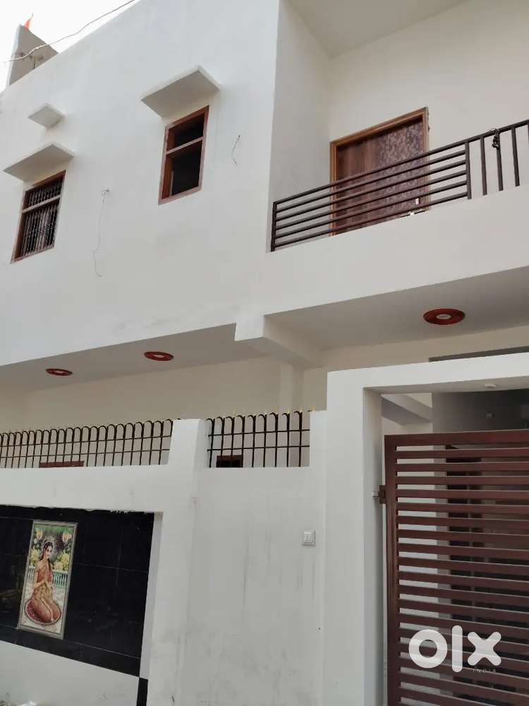 बेनीपुर साई मंदिर के पास डेवलप कॉलोनी मे डुप्लेक्स बिकाऊ है 900 एरिया