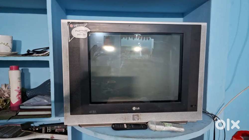 Branded old LG TV for sale