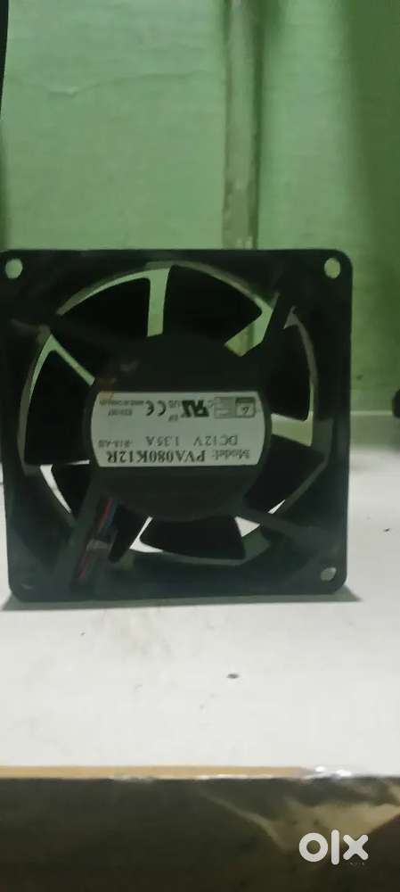 Computer monitor cooling fan