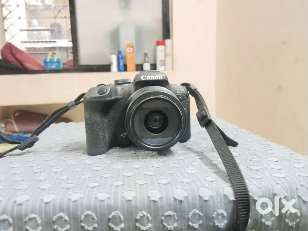 Canon r10 18 to 45mm lens