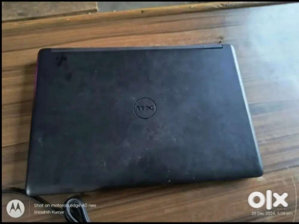 Argent sell , super condision Dell latitude e5555