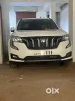 Mahindra XUV700 2023 Diesel Well Maintained