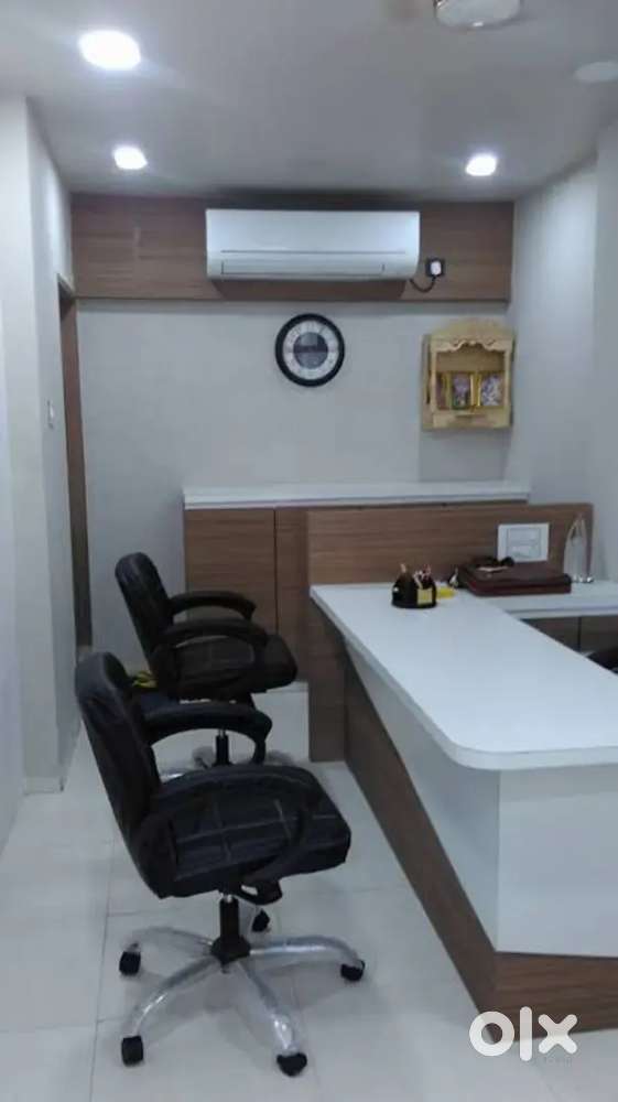 Female reception needed in office,  మహిళా రిసెప్షనిస్ట్ కావలెను