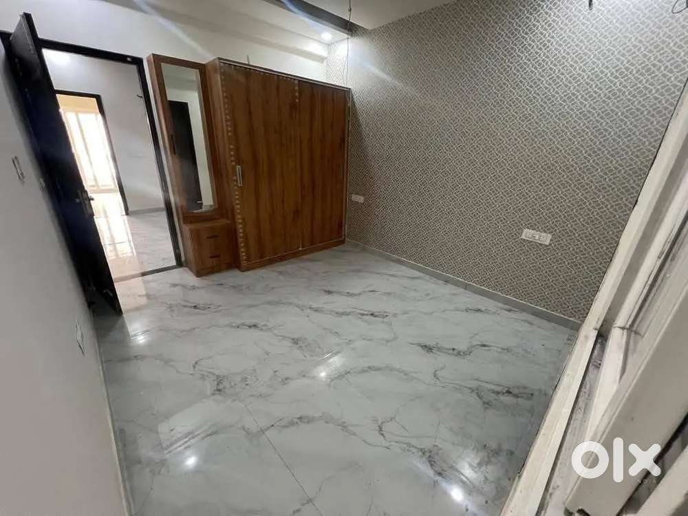 3 bhk flat available in gated society