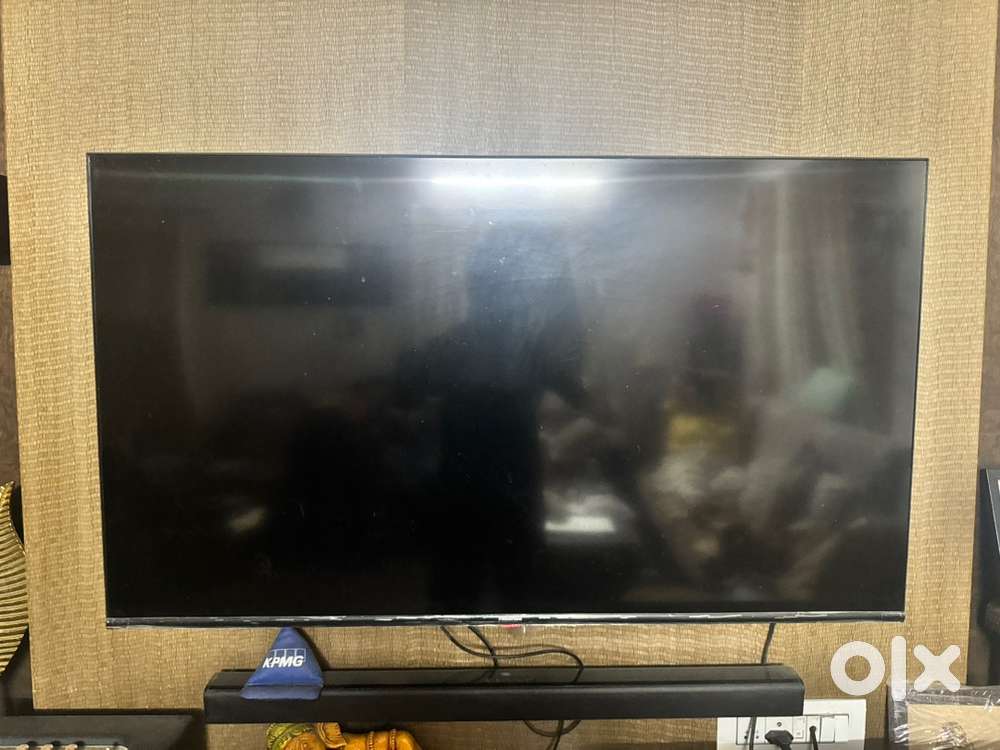 Hisense TV 50inches