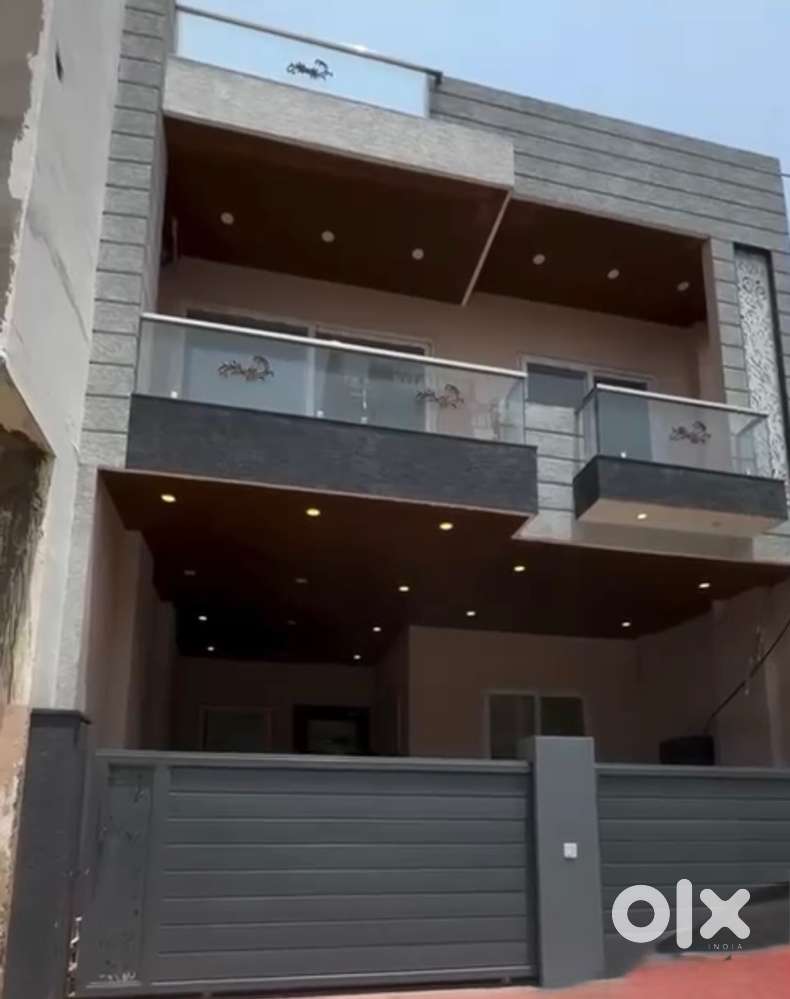 4 bhk Semi furnished luxury villa