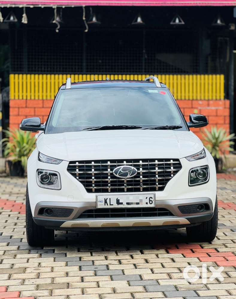Hyundai Venue 2020 Diesel 80000 Km Driven
