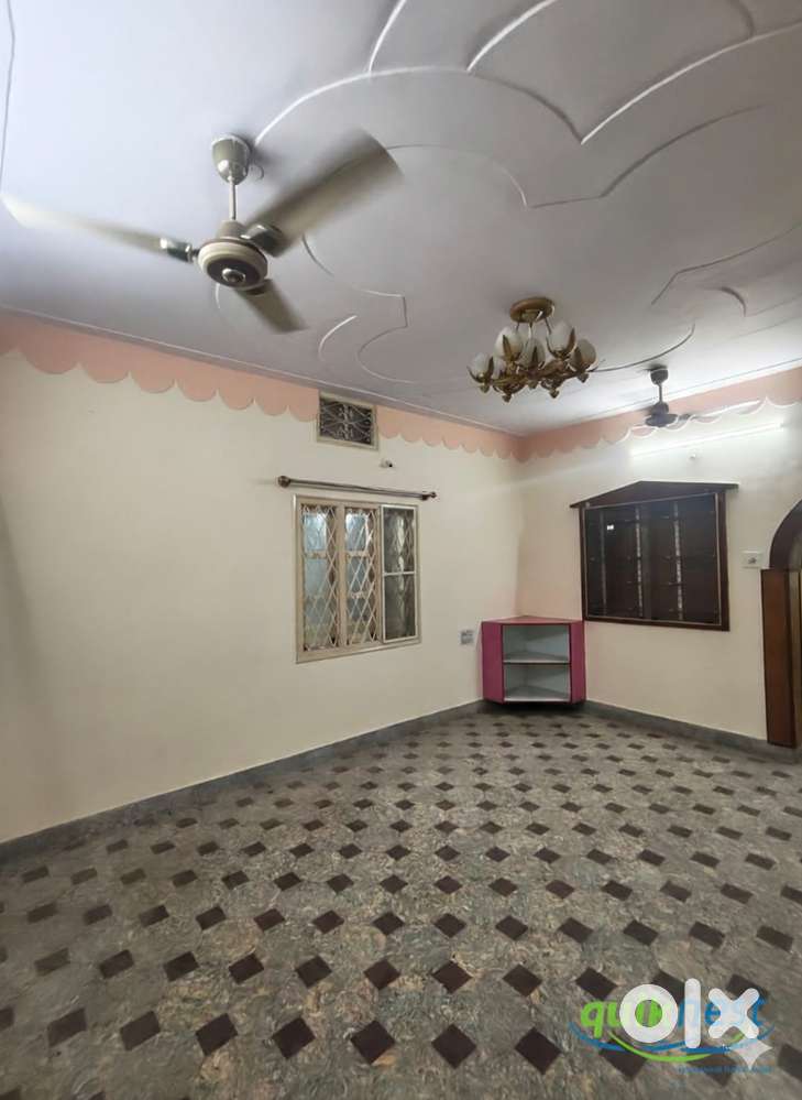 3 BHK Semi-Furnished Apartment for Lease in Vinayaka Nivasa,BTM Layout
