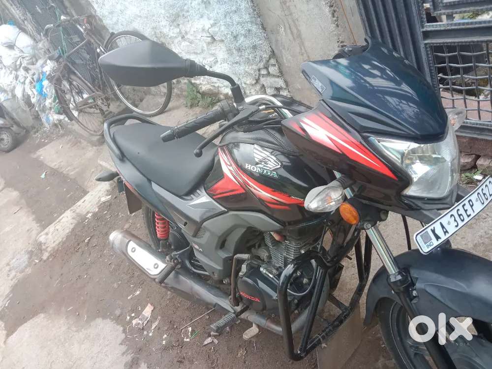 Bs4 bike Good conditions both tyres are new . 19.12.2017 model