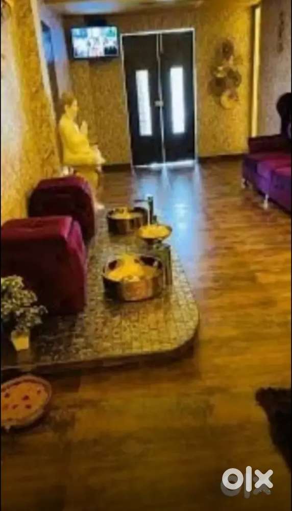 Spa job only for girls