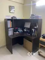 Sturdy work desk