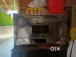 New gas oven,,6 month old