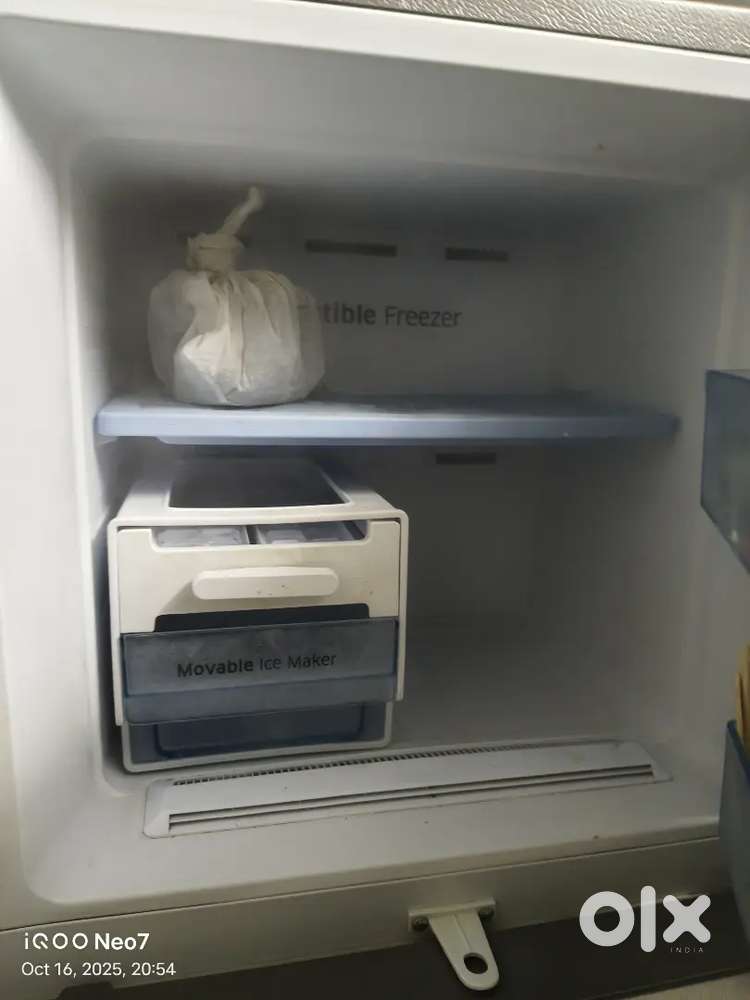 Samsung Double Door 253 litres