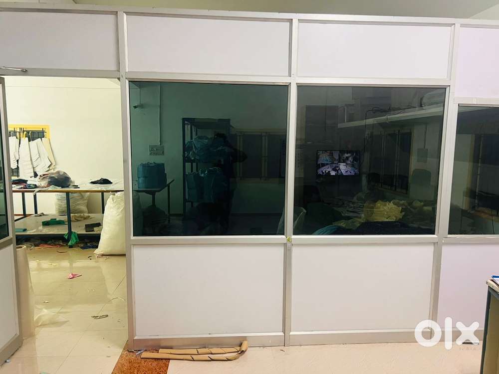 Office staff for garments