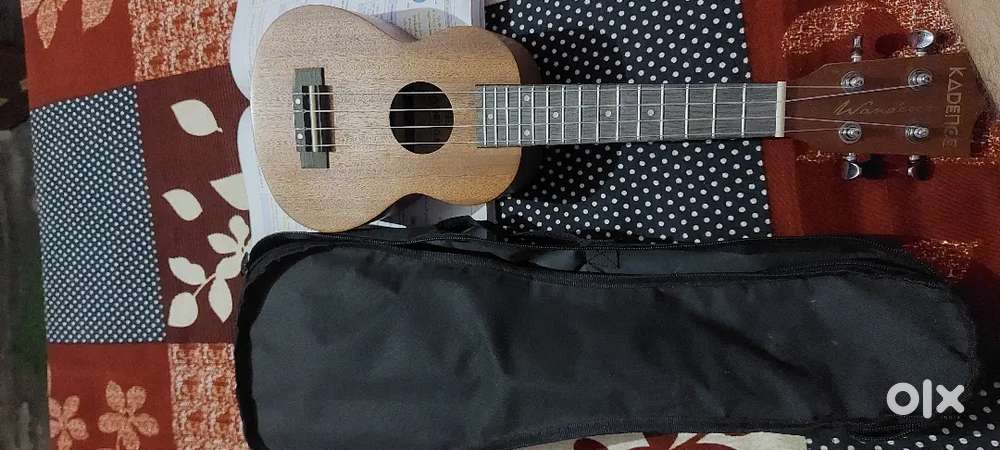 Ukelele (mini Guitar)