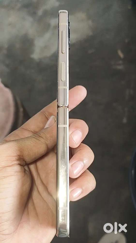 Samsung z fold 4