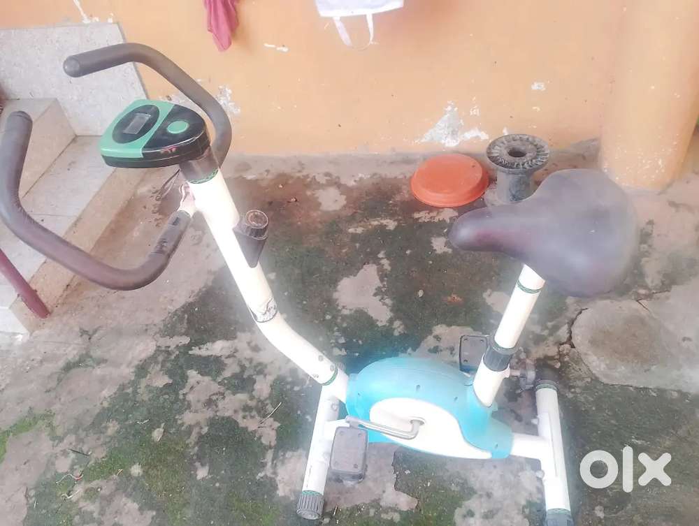 Exercise stationery cycle