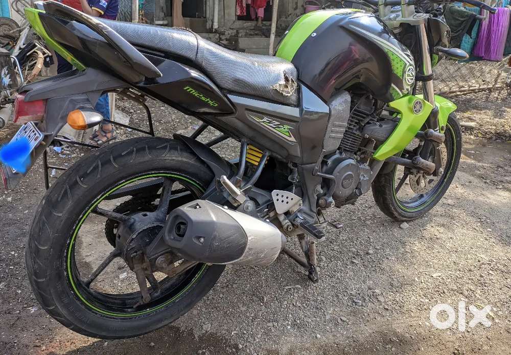 FZ full condition bike MH15 JALGAON TRANSFER
