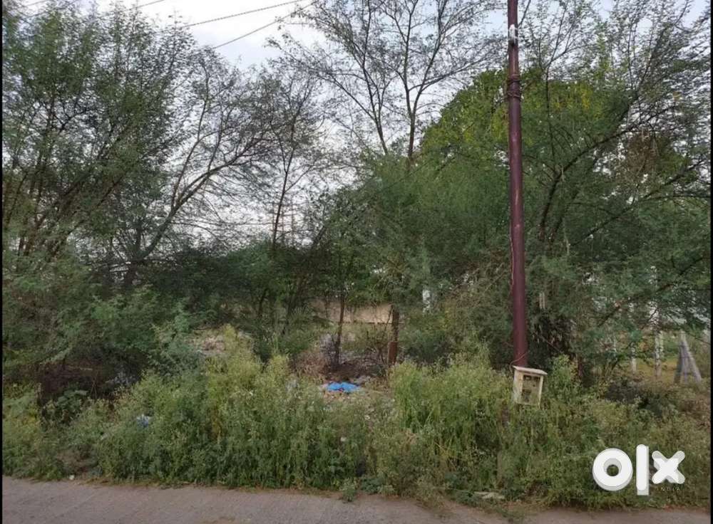 Aerocity plot for sale.