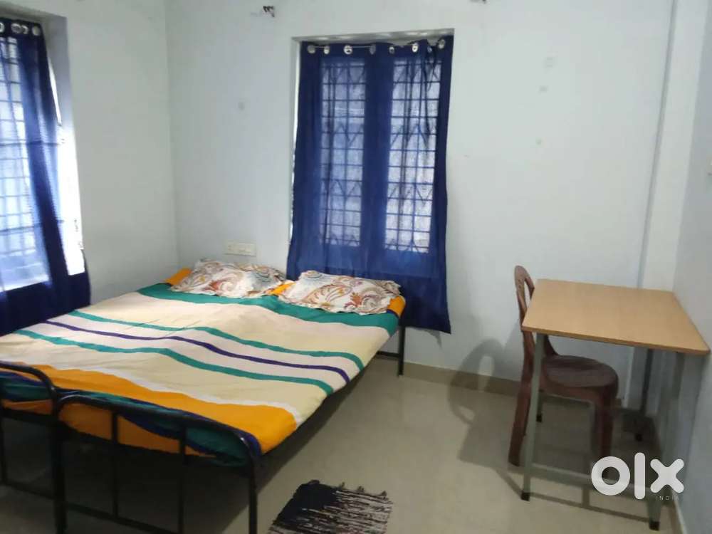 Fully furnished Ladies& Gents Appartment,Near Teachnopark Kazhakuttom