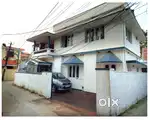 Well-maintained 5BHK old house