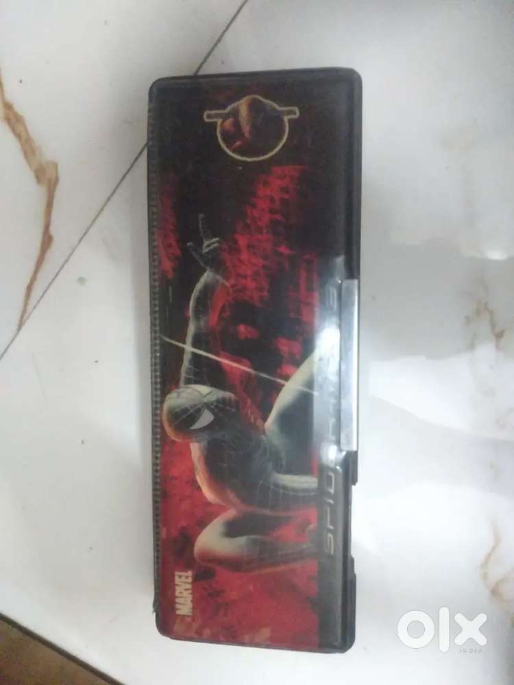 A spider man 3  compass for school