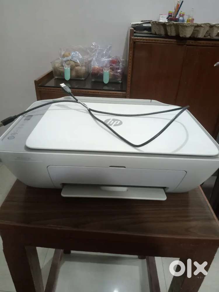Hp black and white colored printer at 2000
