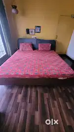Saag King bed with steel frame, heavy duty