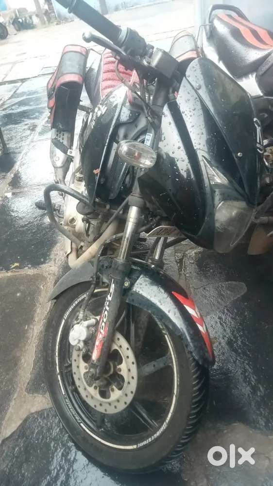 Bajaj plusar150