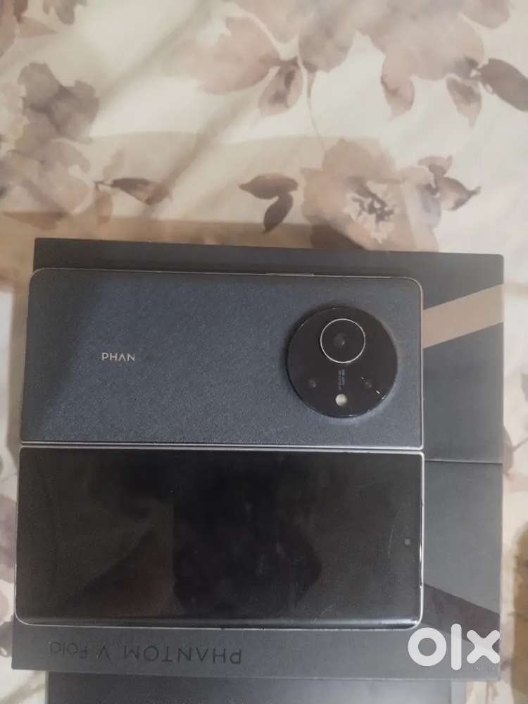 Techni v fold phantom series im excellent condition with bill box
