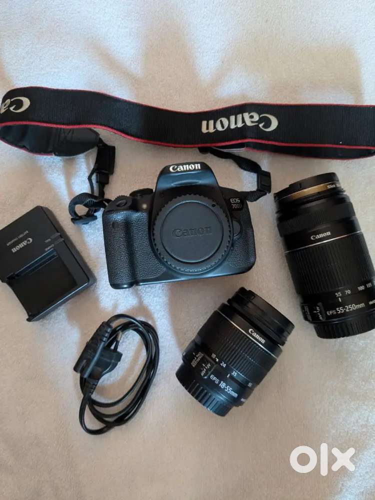 Canon 700D DSLR Camera (Touchscreen & Wifi)