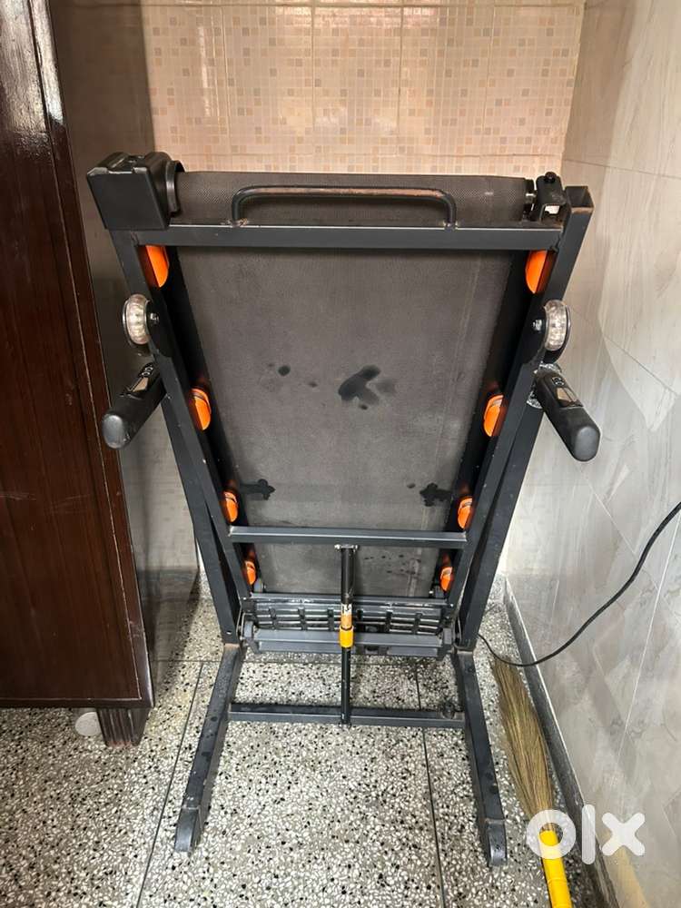 Electronic Treadmill