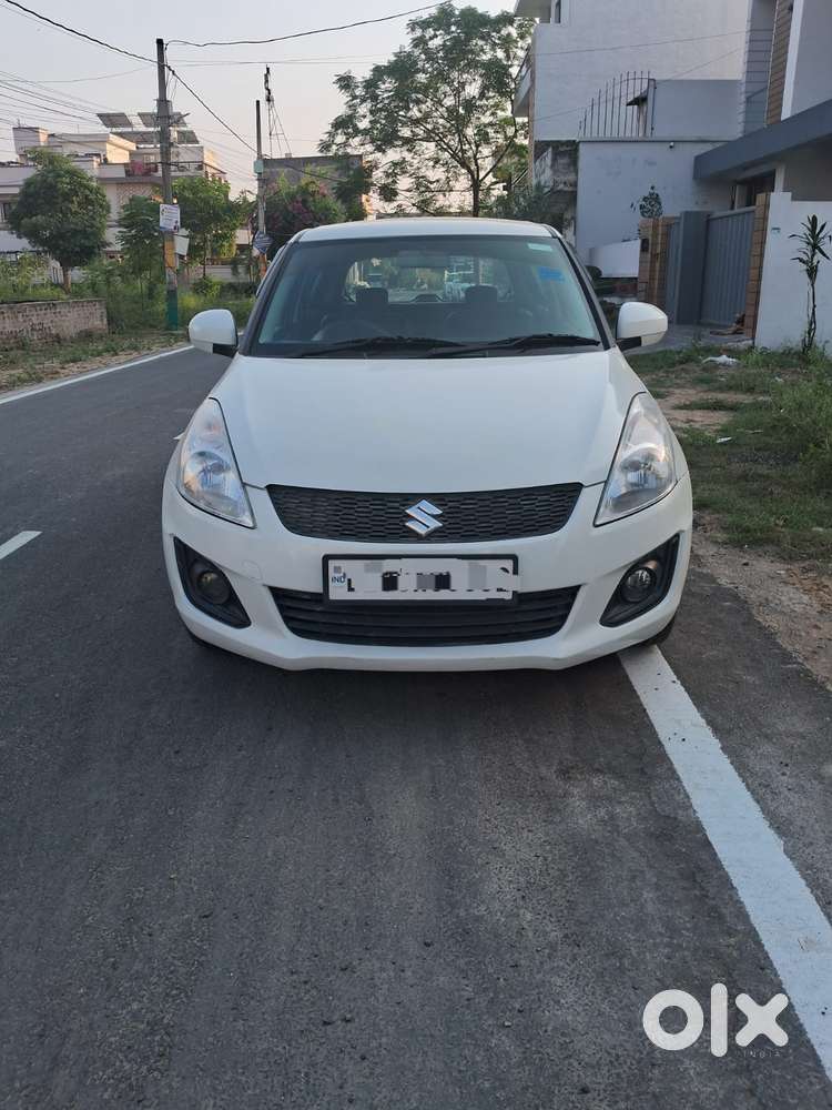 Maruti Suzuki Swift LXI Optional-O, 2016, Petrol