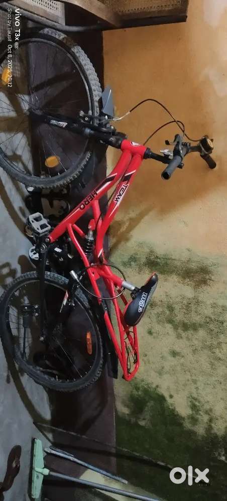 A Red color bicycle (I don't accept phone pay so no asking about them)