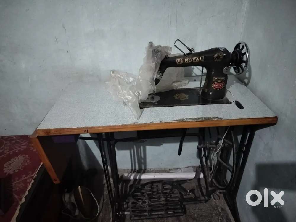 sewing machine