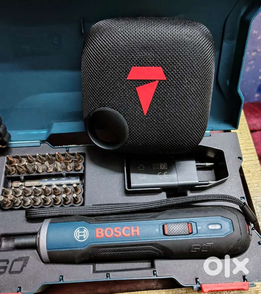 Bosch Electric Screw Driver & Boat 5W BT Speaker