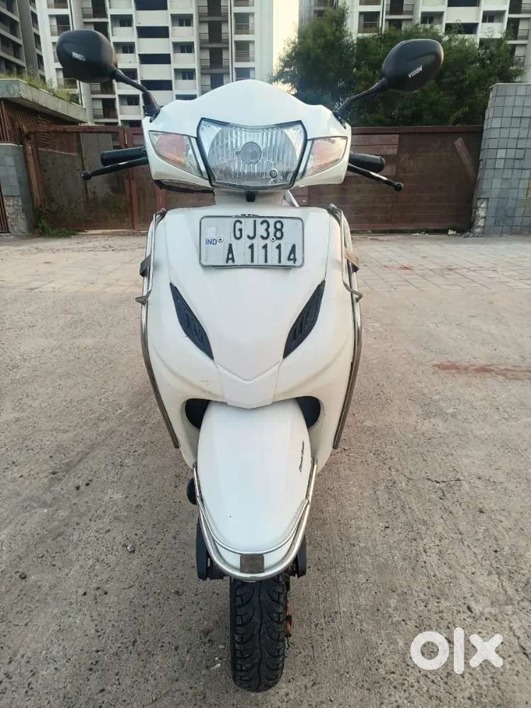 ACTIVA 4G SHOW ROOM CONDITION WELL MAINTAINED ONE HAND