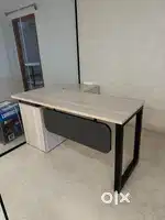 Office L shaped table with storage and complete installation