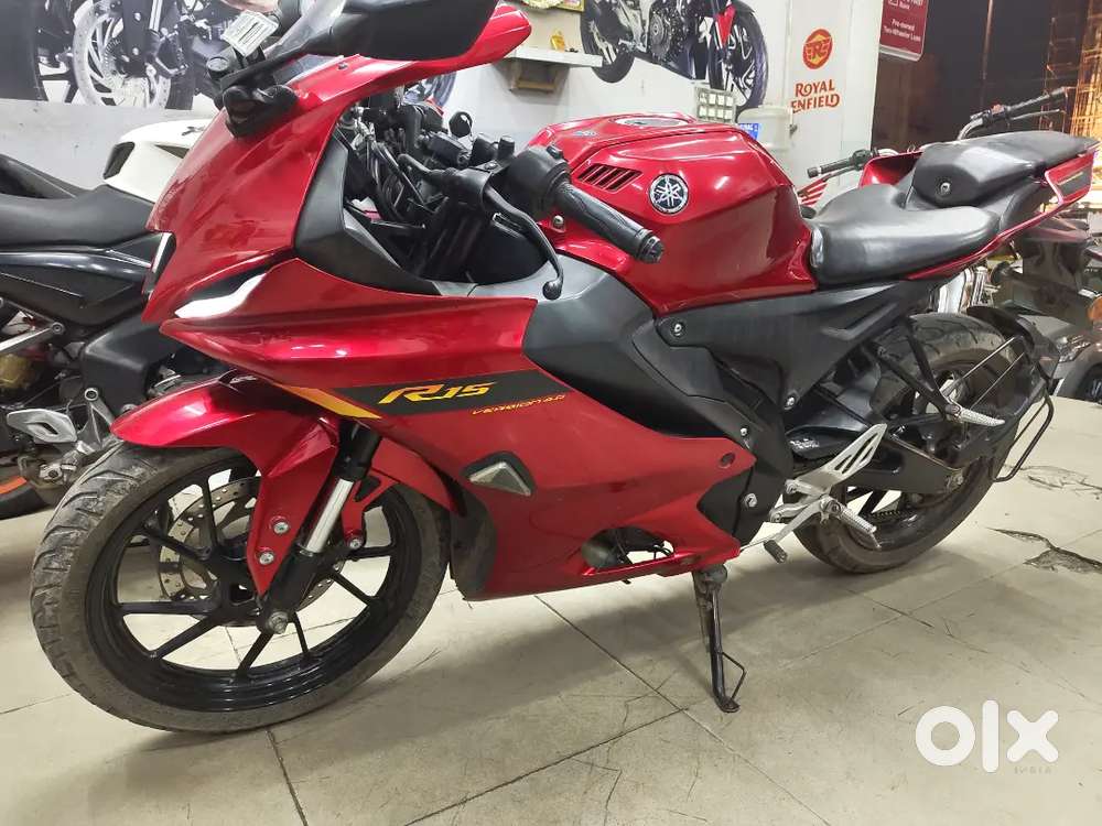 Yamaha R15 V4/ 2024/ **EMI Options Available**