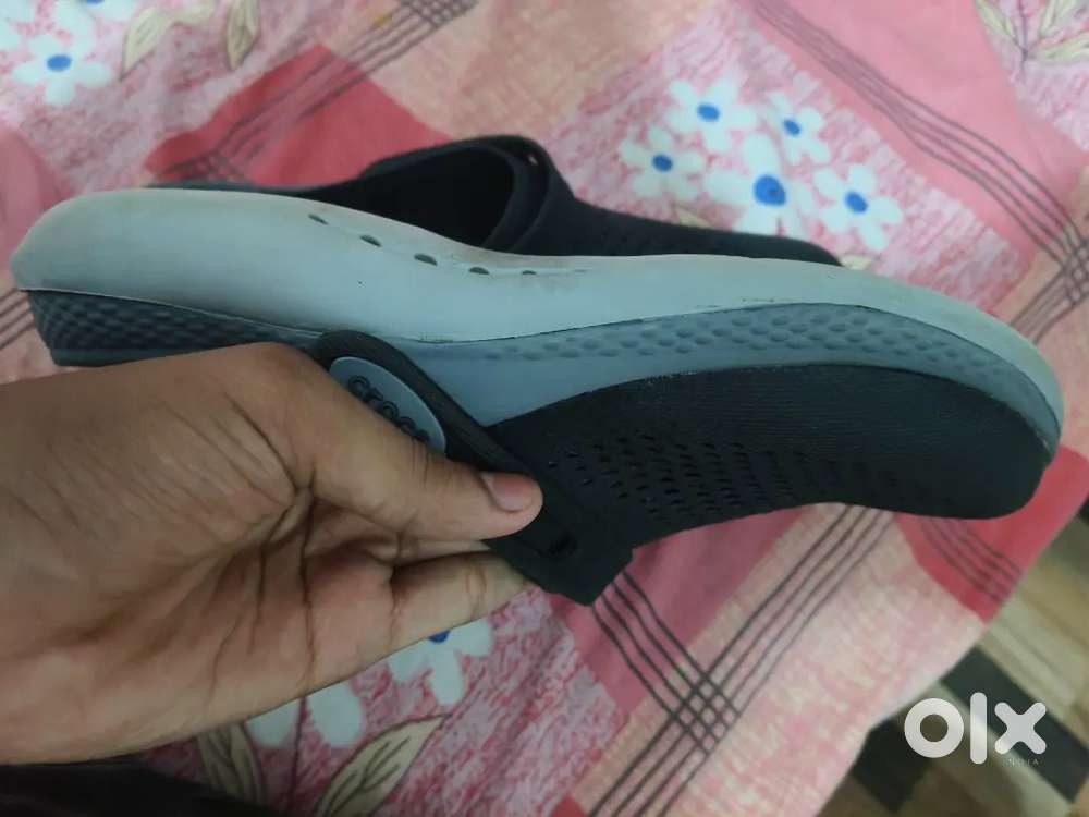 Crocs literide 360 men black original store price 7000 1.5 months used
