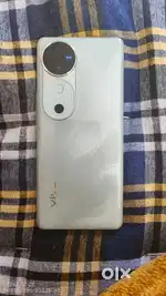 Vivo v40 mobile